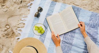 Lecturas líquidas: libros de vinos y coctelería para el verano