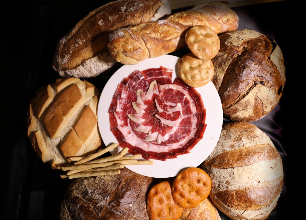 Maridaje Inesperado: jamón con pan